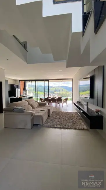 Casa com 3 quartos à venda, 408m2 em Suru, Santana De Parnaiba - SP - imagem 4 Foto 4 de Casa com 3 quartos à venda, 408m2 em Suru, Santana De Parnaiba - SP