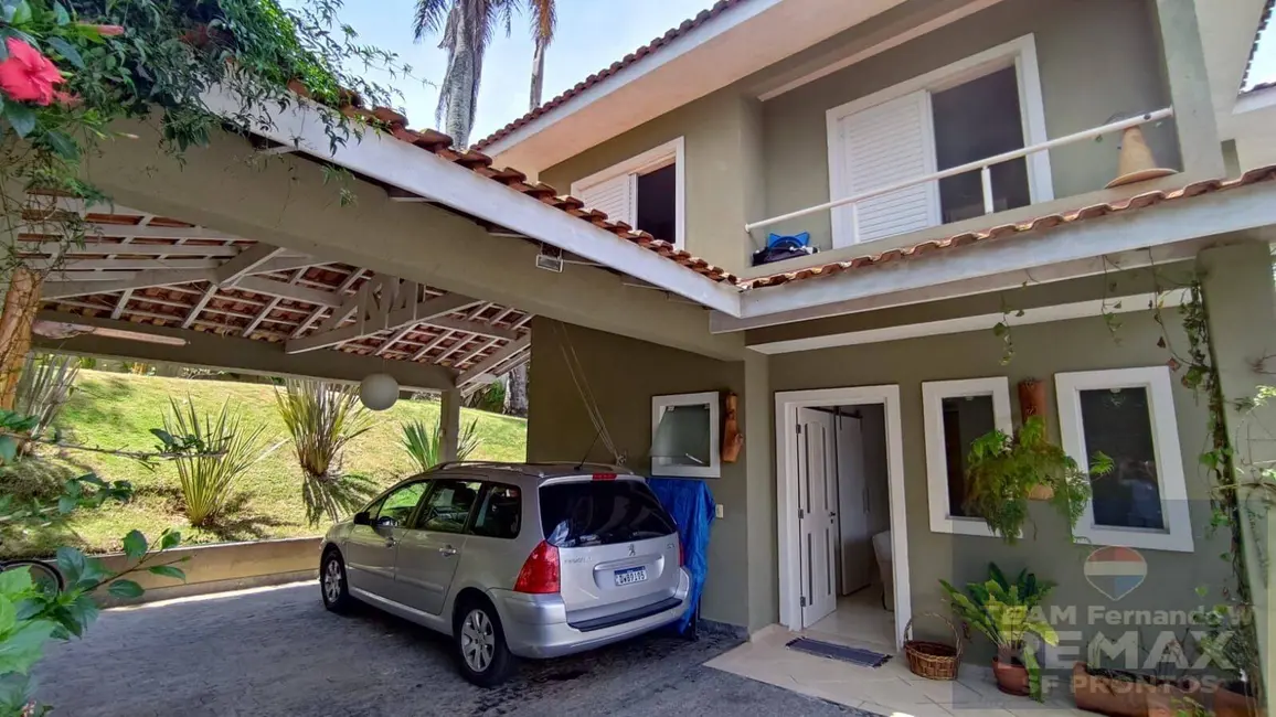 Foto 3 de Casa com 4 quartos à venda, 231m2 em Chácara das Paineiras, Carapicuiba - SP