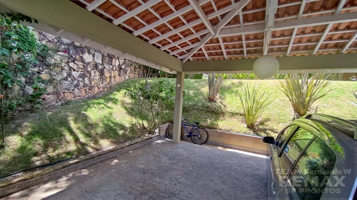 Foto 6 de Casa com 4 quartos à venda, 231m2 em Chácara das Paineiras, Carapicuiba - SP