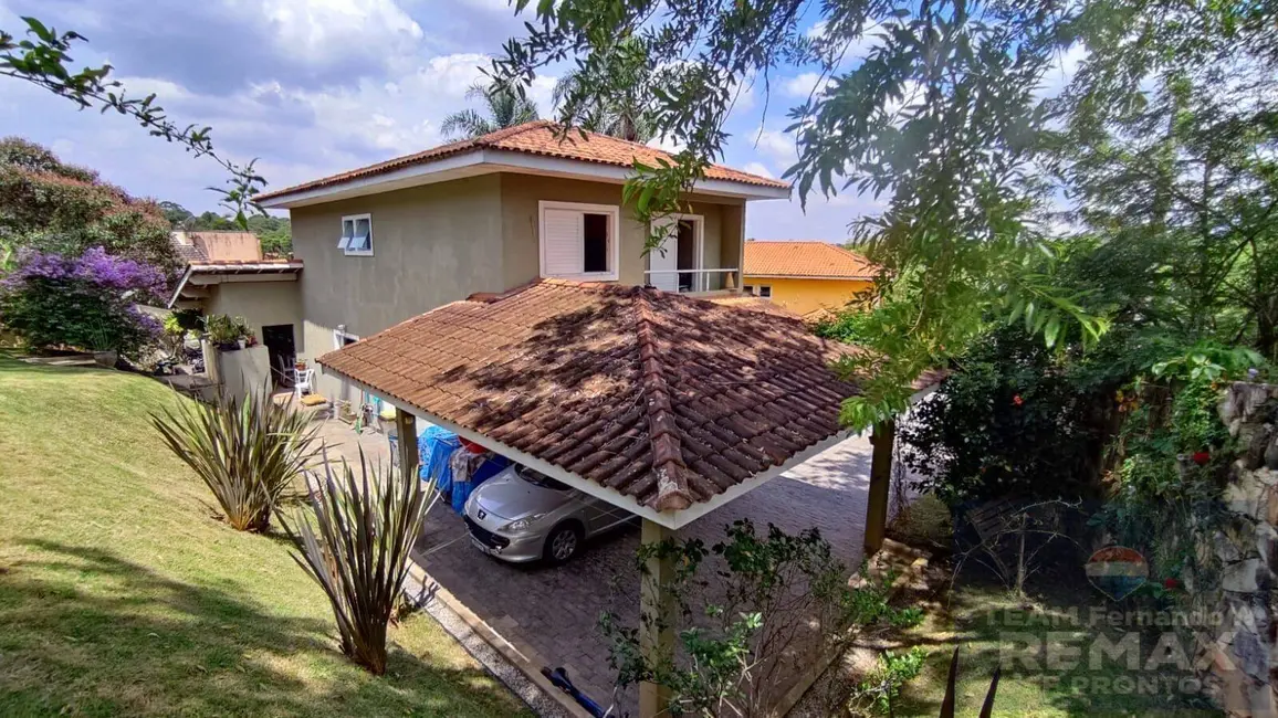 Foto 8 de Casa com 4 quartos à venda, 231m2 em Chácara das Paineiras, Carapicuiba - SP