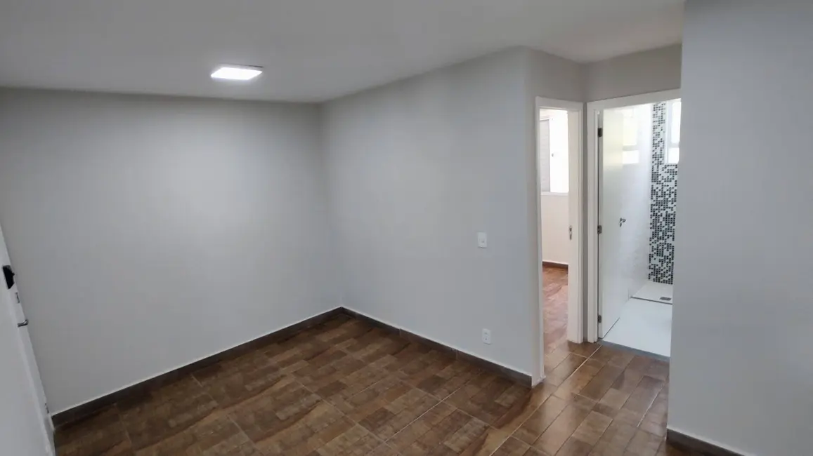 Foto 8 de Apartamento com 2 quartos à venda, 39m2 em Jardim Caiapiá, Cotia - SP