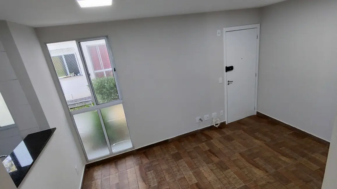 Foto 6 de Apartamento com 2 quartos à venda, 39m2 em Jardim Caiapiá, Cotia - SP