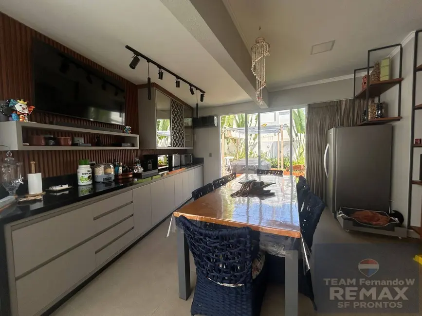 Foto 2 de Casa com 3 quartos à venda e para alugar, 177m2 em Vargem Grande Paulista - SP