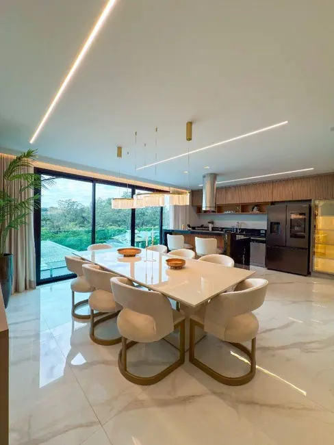 Foto 9 de Casa com 3 quartos à venda, 250m2 em Santana De Parnaiba - SP