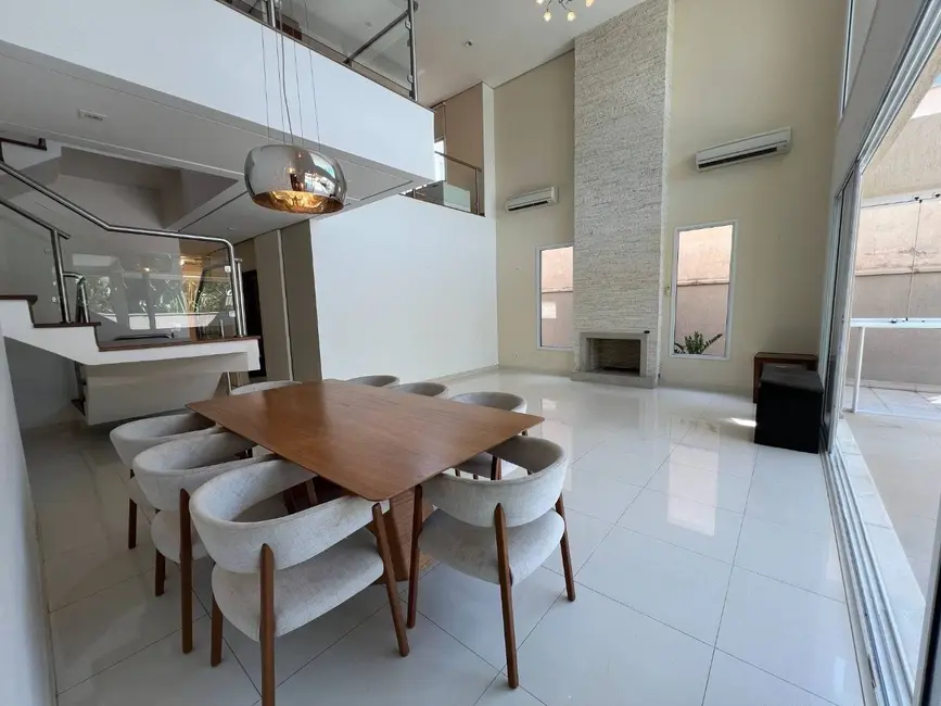 Casa com 3 quartos à venda, 338m2 em Tamboré, Santana De Parnaiba - SP - imagem 2 Foto 2 de Casa com 3 quartos à venda, 338m2 em Tamboré, Santana De Parnaiba - SP