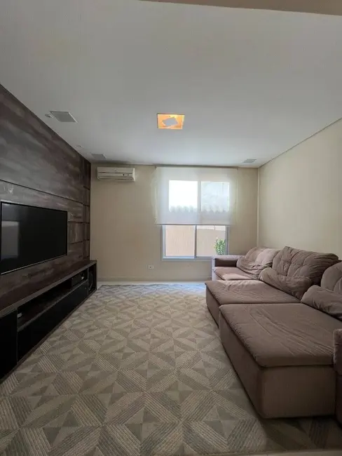 Casa com 3 quartos à venda, 338m2 em Tamboré, Santana De Parnaiba - SP - imagem 5 Foto 5 de Casa com 3 quartos à venda, 338m2 em Tamboré, Santana De Parnaiba - SP