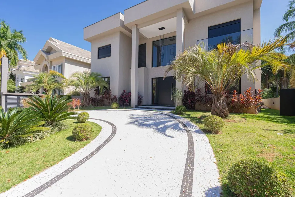 Foto 3 de Casa com 5 quartos à venda e para alugar, 780m2 em Santana De Parnaiba - SP