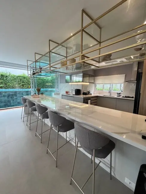 Casa com 5 quartos à venda, 333m2 em Santana De Parnaiba - SP - imagem 1 Foto 1 de Casa com 5 quartos à venda, 333m2 em Santana De Parnaiba - SP