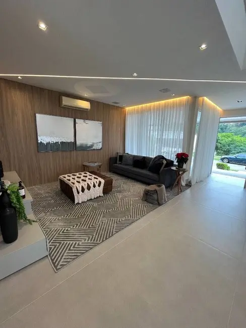 Casa com 5 quartos à venda, 333m2 em Santana De Parnaiba - SP - imagem 5 Foto 5 de Casa com 5 quartos à venda, 333m2 em Santana De Parnaiba - SP