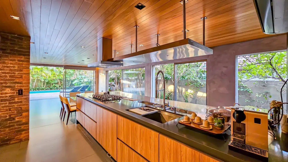 Casa com 4 quartos à venda, 582m2 em Barueri - SP - imagem 4 Foto 4 de Casa com 4 quartos à venda, 582m2 em Barueri - SP