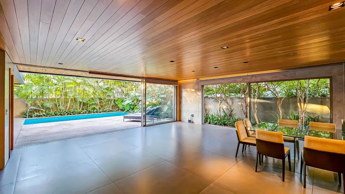 Casa com 4 quartos à venda, 582m2 em Barueri - SP - imagem 7 Foto 7 de Casa com 4 quartos à venda, 582m2 em Barueri - SP