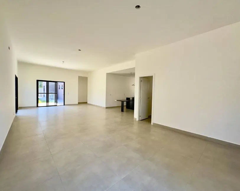 Casa com 3 quartos à venda, 245m2 em Jardim Colibri, Cotia - SP - imagem 5 Foto 5 de Casa com 3 quartos à venda, 245m2 em Jardim Colibri, Cotia - SP
