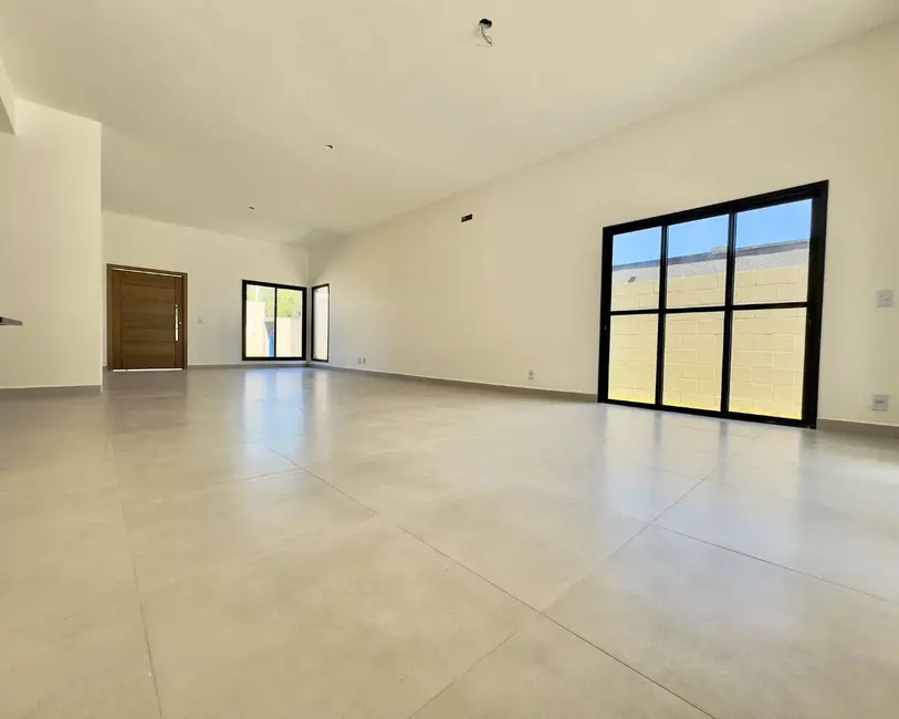 Casa com 3 quartos à venda, 245m2 em Jardim Colibri, Cotia - SP - imagem 3 Foto 3 de Casa com 3 quartos à venda, 245m2 em Jardim Colibri, Cotia - SP