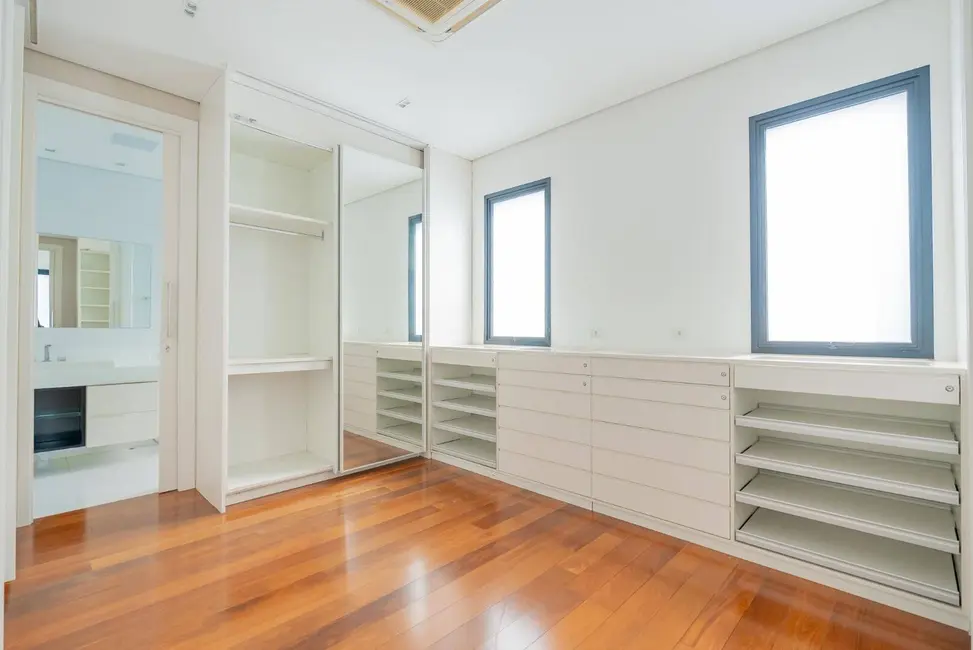 Casa com 5 quartos à venda, 1177m2 em Alphaville, Santana De Parnaiba - SP - imagem 6 Foto 6 de Casa com 5 quartos à venda, 1177m2 em Alphaville, Santana De Parnaiba - SP