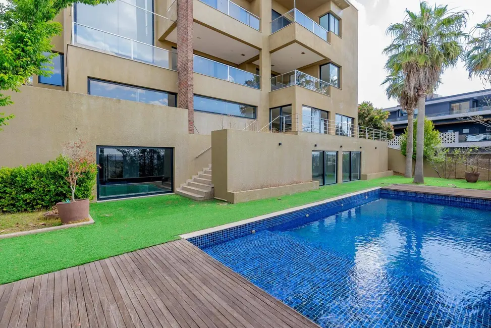 Casa com 5 quartos à venda, 1177m2 em Alphaville, Santana De Parnaiba - SP - imagem 4 Foto 4 de Casa com 5 quartos à venda, 1177m2 em Alphaville, Santana De Parnaiba - SP