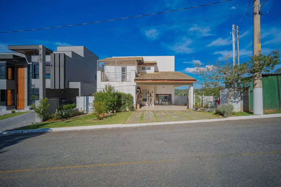 Foto 1 de Casa com 3 quartos à venda, 364m2 em Santana De Parnaiba - SP