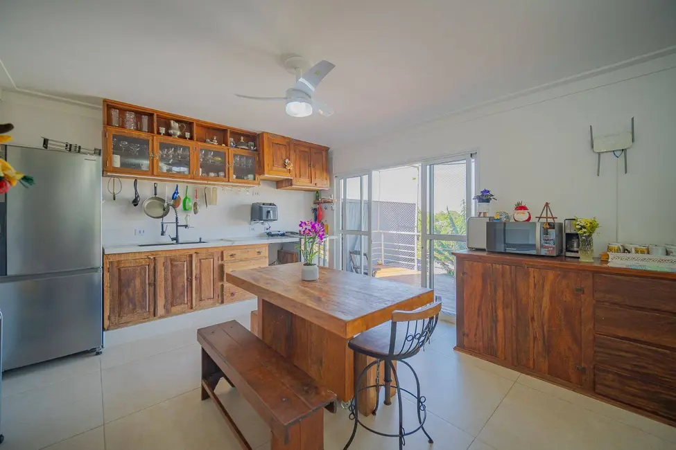 Foto 3 de Casa com 3 quartos à venda, 364m2 em Santana De Parnaiba - SP