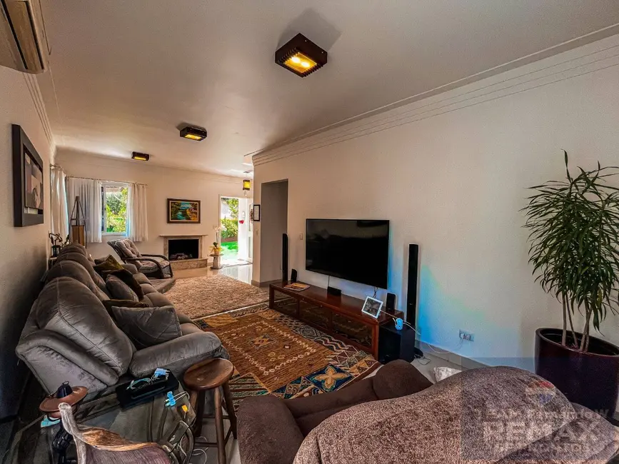 Foto 5 de Casa com 4 quartos à venda, 360m2 em Chácara Santa Lúcia, Carapicuiba - SP