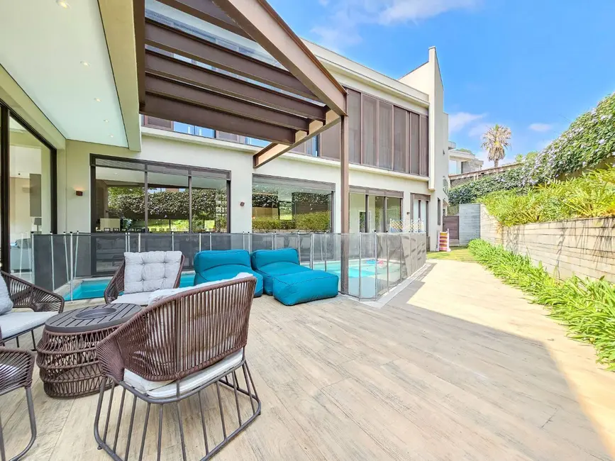 Casa com 4 quartos à venda, 440m2 em Tamboré, Santana De Parnaiba - SP - imagem 3 Foto 3 de Casa com 4 quartos à venda, 440m2 em Tamboré, Santana De Parnaiba - SP