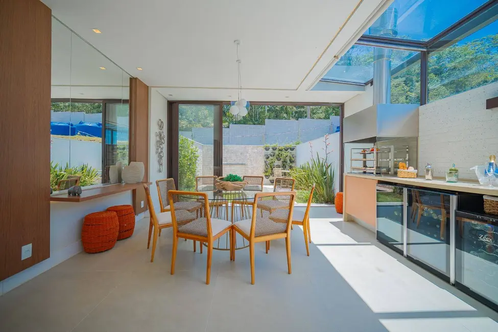 Casa com 3 quartos à venda, 130m2 em Jardim Atalaia, Cotia - SP - imagem 2 Foto 2 de Casa com 3 quartos à venda, 130m2 em Jardim Atalaia, Cotia - SP