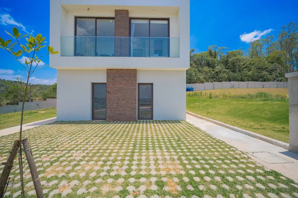 Casa com 3 quartos à venda, 130m2 em Jardim Atalaia, Cotia - SP - imagem 1 Foto 1 de Casa com 3 quartos à venda, 130m2 em Jardim Atalaia, Cotia - SP
