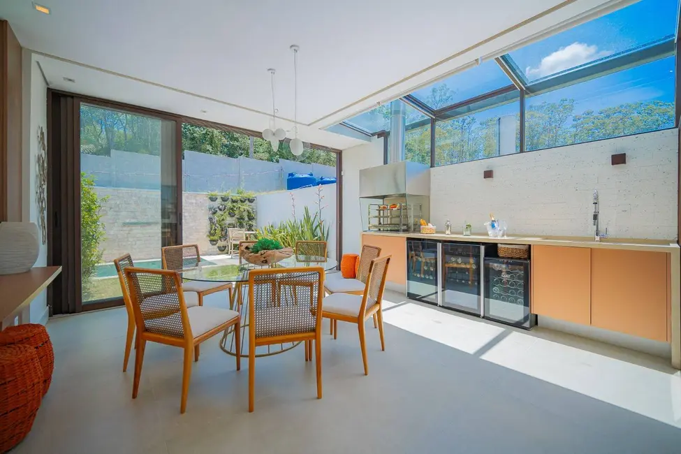 Casa com 3 quartos à venda, 130m2 em Jardim Atalaia, Cotia - SP - imagem 3 Foto 3 de Casa com 3 quartos à venda, 130m2 em Jardim Atalaia, Cotia - SP