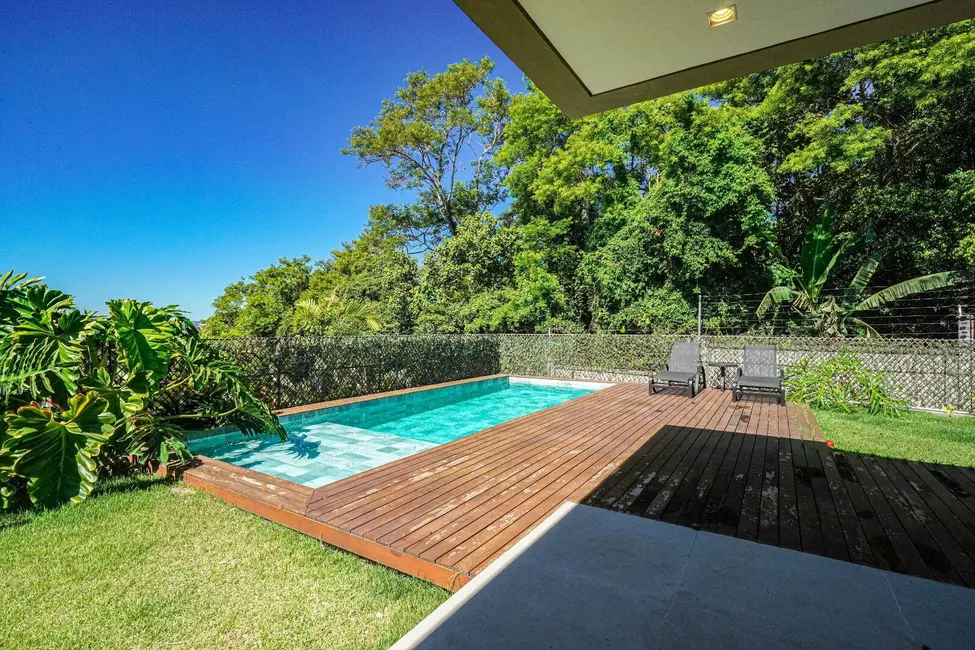 Casa com 3 quartos à venda, 332m2 em Granja Viana, Cotia - SP - imagem 4 Foto 4 de Casa com 3 quartos à venda, 332m2 em Granja Viana, Cotia - SP