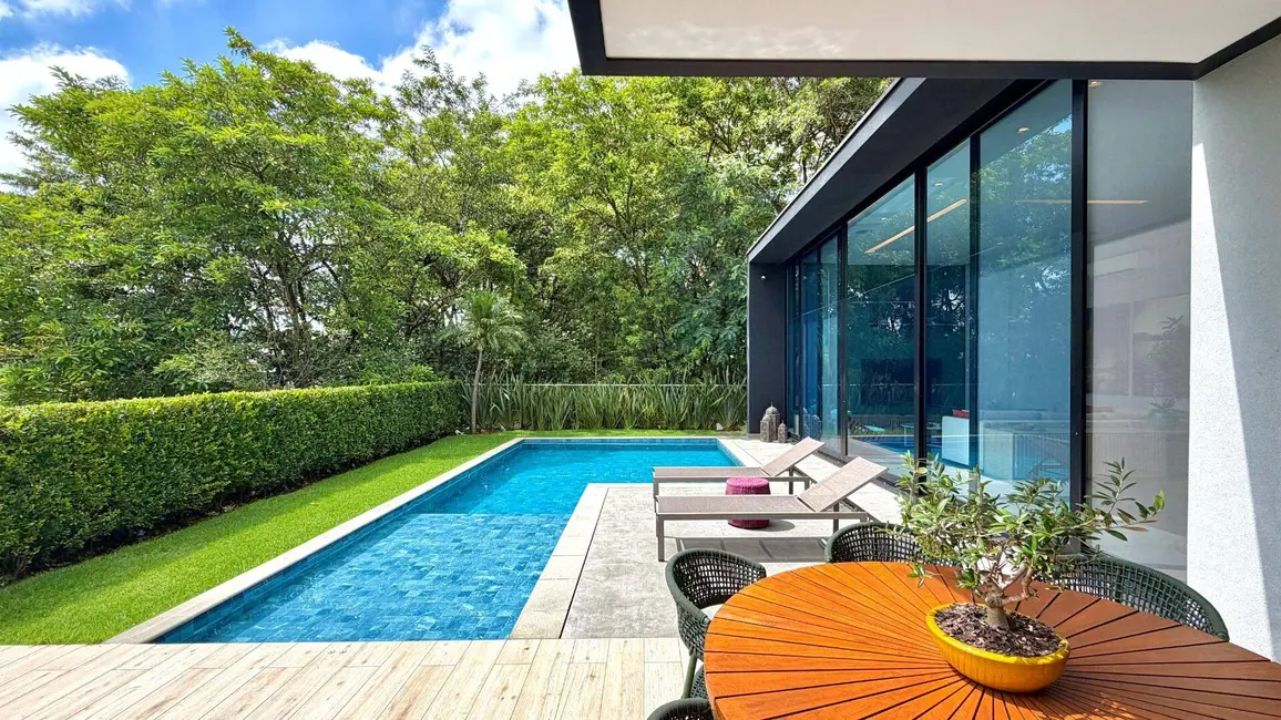 Casa com 4 quartos à venda, 430m2 em Tamboré, Santana De Parnaiba - SP - imagem 5 Foto 5 de Casa com 4 quartos à venda, 430m2 em Tamboré, Santana De Parnaiba - SP