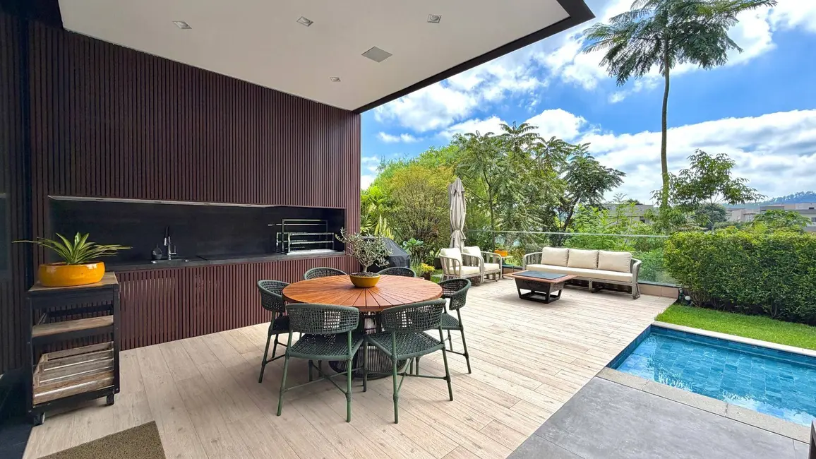Casa com 4 quartos à venda, 430m2 em Tamboré, Santana De Parnaiba - SP - imagem 8 Foto 8 de Casa com 4 quartos à venda, 430m2 em Tamboré, Santana De Parnaiba - SP