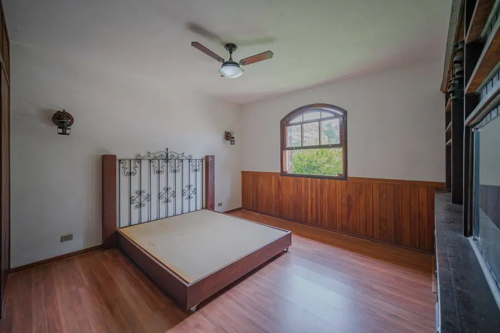 Foto 8 de Casa com 6 quartos à venda, 490m2 em Chácara Represinha, Cotia - SP