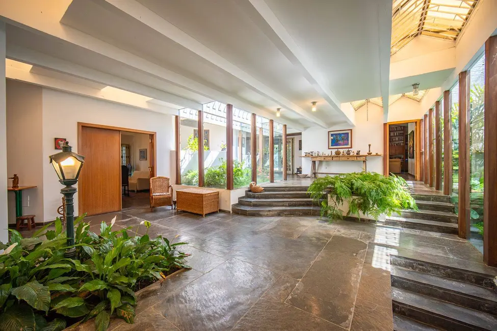 Foto 1 de Casa com 5 quartos à venda, 3172m2 em Chácara Eliana, Cotia - SP