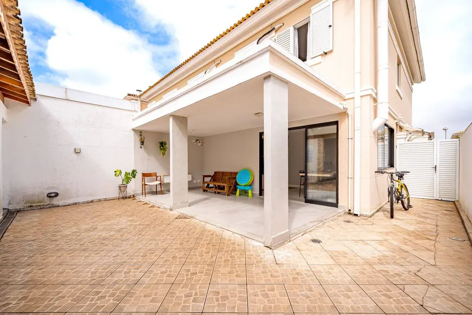 Foto 2 de Casa com 3 quartos à venda, 160m2 em Santana De Parnaiba - SP