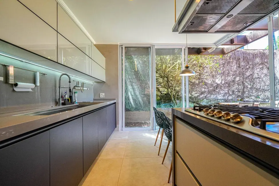 Foto 8 de Casa com 4 quartos à venda, 496m2 em Residencial Euroville, Carapicuiba - SP