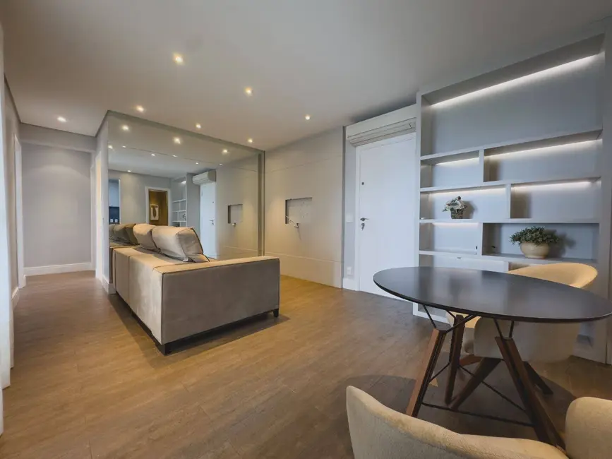 Apartamento com 3 quartos à venda, 107m2 em Empresarial 18 do Forte, Barueri - SP - imagem 2 Foto 2 de Apartamento com 3 quartos à venda, 107m2 em Empresarial 18 do Forte, Barueri - SP
