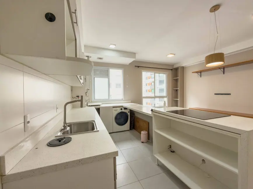 Apartamento com 1 quarto à venda, 43m2 em Jardim Tupanci, Barueri - SP - imagem 6 Foto 6 de Apartamento com 1 quarto à venda, 43m2 em Jardim Tupanci, Barueri - SP