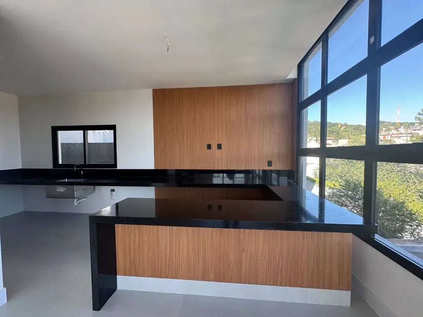 Casa com 4 quartos à venda, 437m2 em Santana De Parnaiba - SP - imagem 8 Foto 8 de Casa com 4 quartos à venda, 437m2 em Santana De Parnaiba - SP