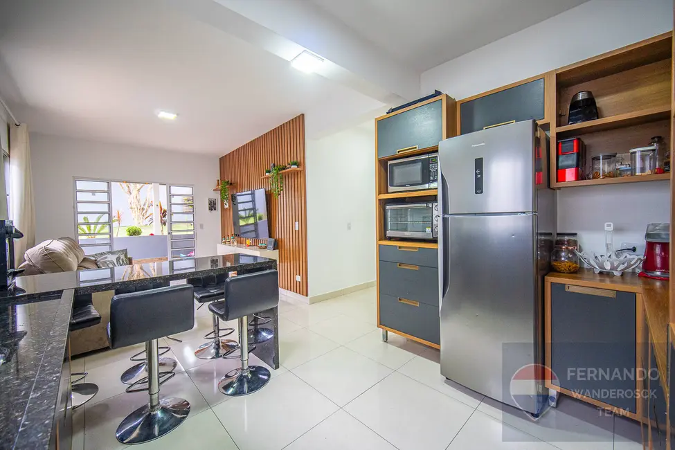 Foto 3 de Casa com 4 quartos à venda, 316m2 em Jardim Atalaia, Cotia - SP