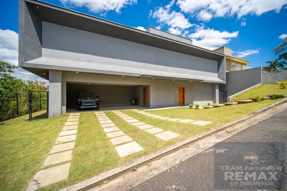 Foto 1 de Casa com 4 quartos à venda, 960m2 em Chácara das Paineiras, Carapicuiba - SP