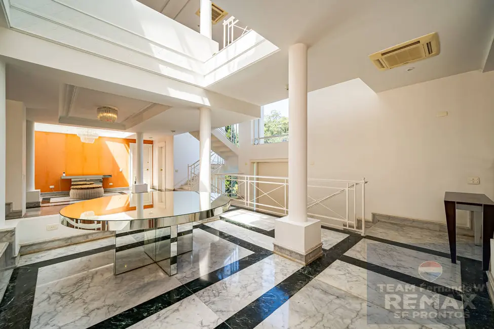 Casa com 4 quartos à venda, 2698m2 em Tamboré, Barueri - SP - imagem 1 Foto 1 de Casa com 4 quartos à venda, 2698m2 em Tamboré, Barueri - SP
