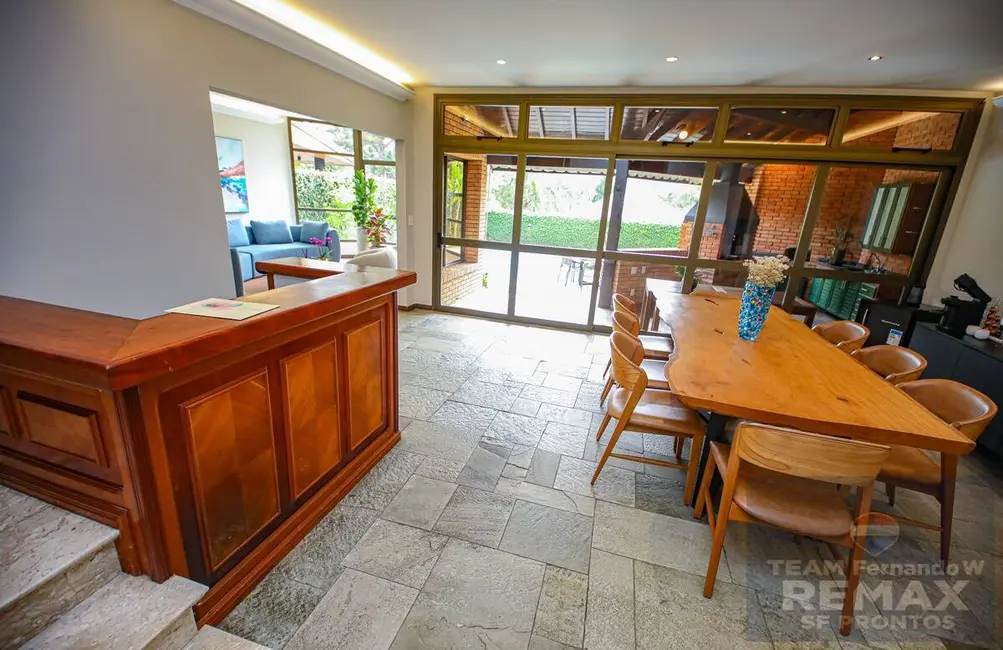 Casa com 4 quartos à venda, 560m2 em Alphaville, Santana De Parnaiba - SP - imagem 8 Foto 8 de Casa com 4 quartos à venda, 560m2 em Alphaville, Santana De Parnaiba - SP