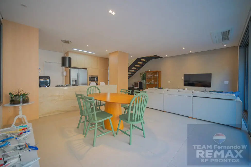 Casa com 3 quartos à venda, 295m2 em Tamboré, Santana De Parnaiba - SP - imagem 8 Foto 8 de Casa com 3 quartos à venda, 295m2 em Tamboré, Santana De Parnaiba - SP