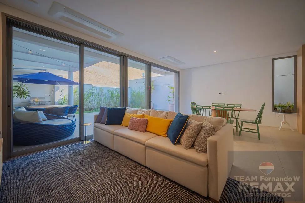 Casa com 3 quartos à venda, 295m2 em Tamboré, Santana De Parnaiba - SP - imagem 5 Foto 5 de Casa com 3 quartos à venda, 295m2 em Tamboré, Santana De Parnaiba - SP