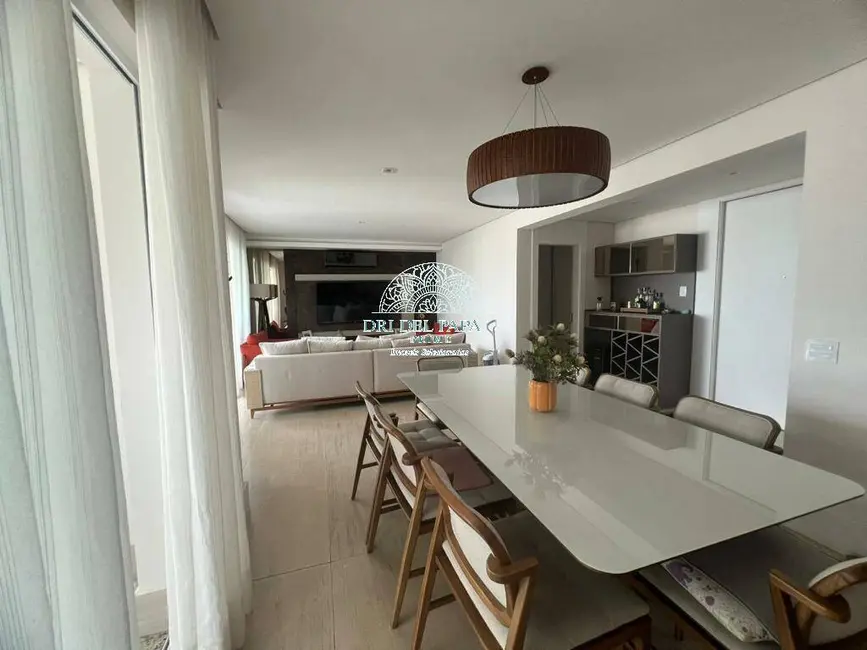 Apartamento com 4 quartos à venda, 198m2 em Vila Andrade, São Paulo - SP - imagem 3 Foto 3 de Apartamento com 4 quartos à venda, 198m2 em Vila Andrade, São Paulo - SP