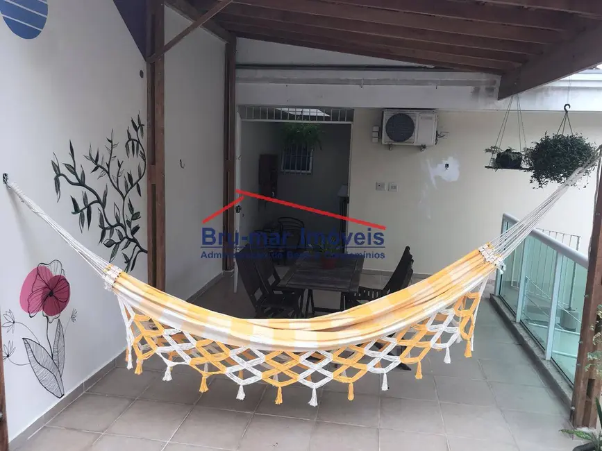 Foto 3 de Casa com 4 quartos à venda, 300m2 em Marapé, Santos - SP