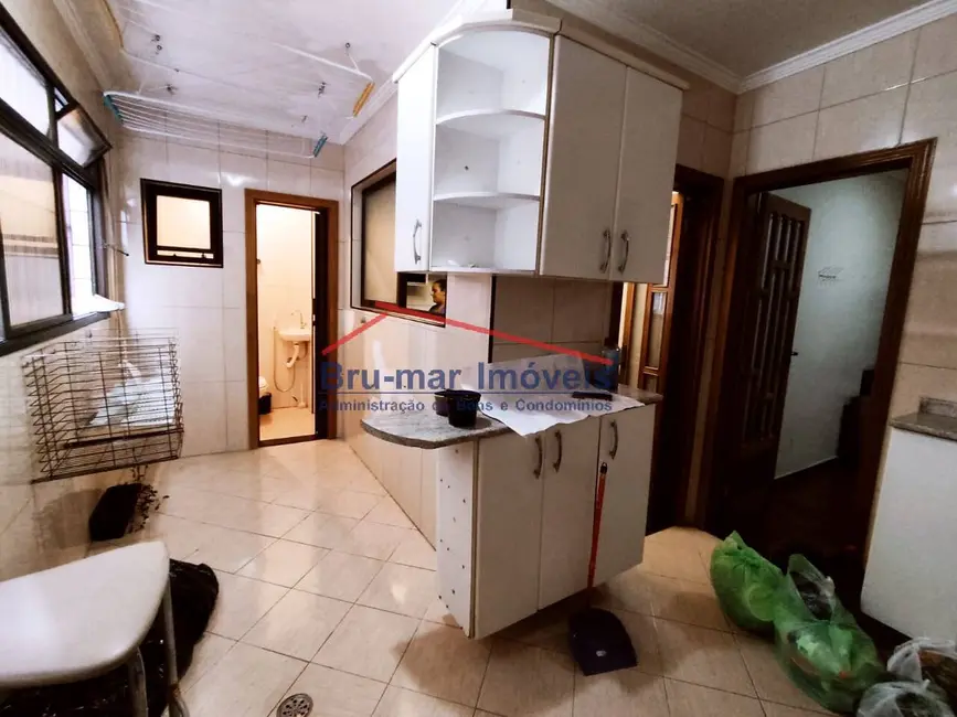 Apartamento com 3 quartos para alugar, 174m2 em Ponta da Praia, Santos - SP - imagem 8 Foto 8 de Apartamento com 3 quartos para alugar, 174m2 em Ponta da Praia, Santos - SP