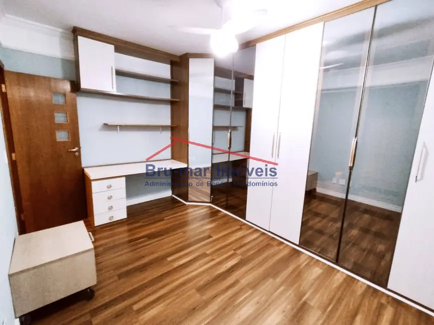 Apartamento com 3 quartos para alugar, 174m2 em Ponta da Praia, Santos - SP - imagem 5 Foto 5 de Apartamento com 3 quartos para alugar, 174m2 em Ponta da Praia, Santos - SP