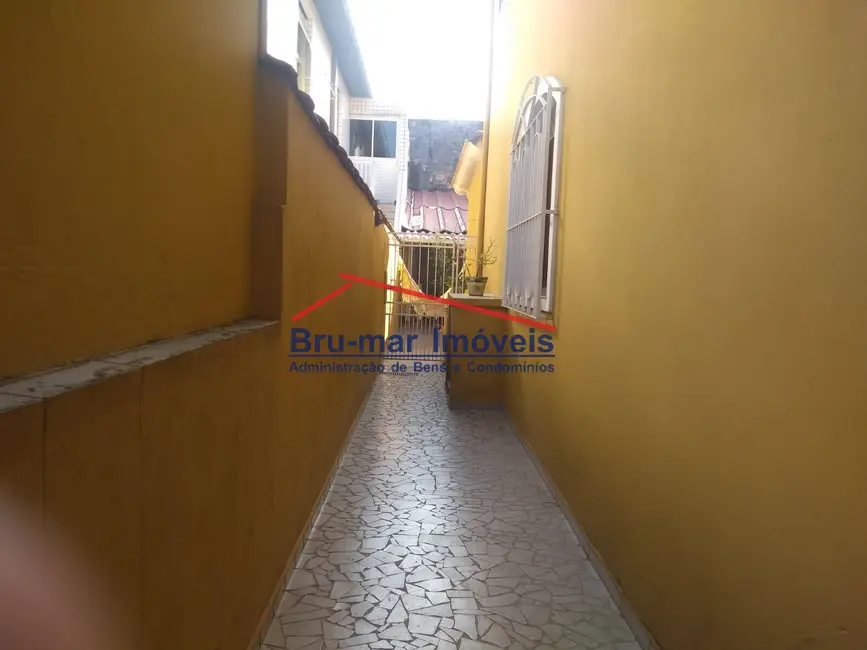 Foto 6 de Sobrado com 4 quartos à venda, 272m2 em Vila São Jorge, Sao Vicente - SP