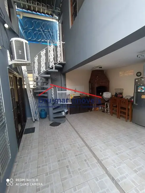 Foto 1 de Sobrado com 3 quartos à venda, 120m2 em Boqueirão, Santos - SP
