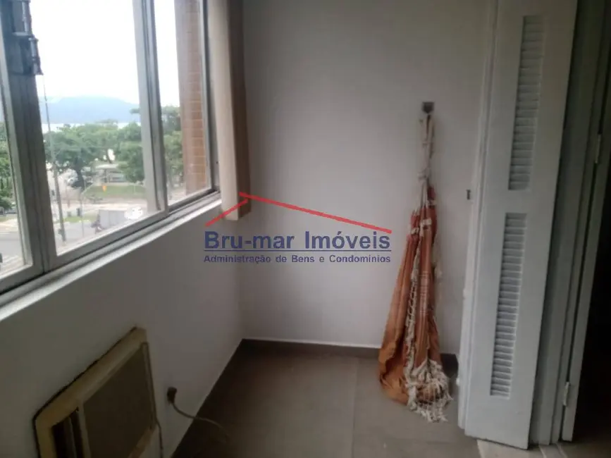 Foto 9 de Apartamento com 2 quartos à venda, 104m2 em Pompéia, Santos - SP