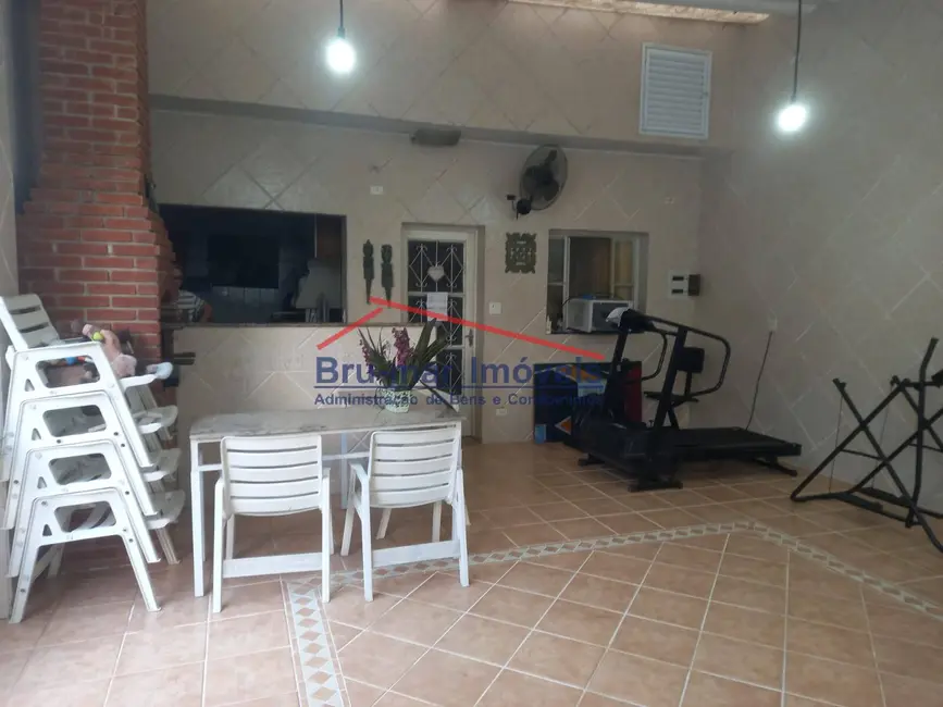 Foto 7 de Sobrado com 3 quartos à venda, 260m2 em Vila Belmiro, Santos - SP